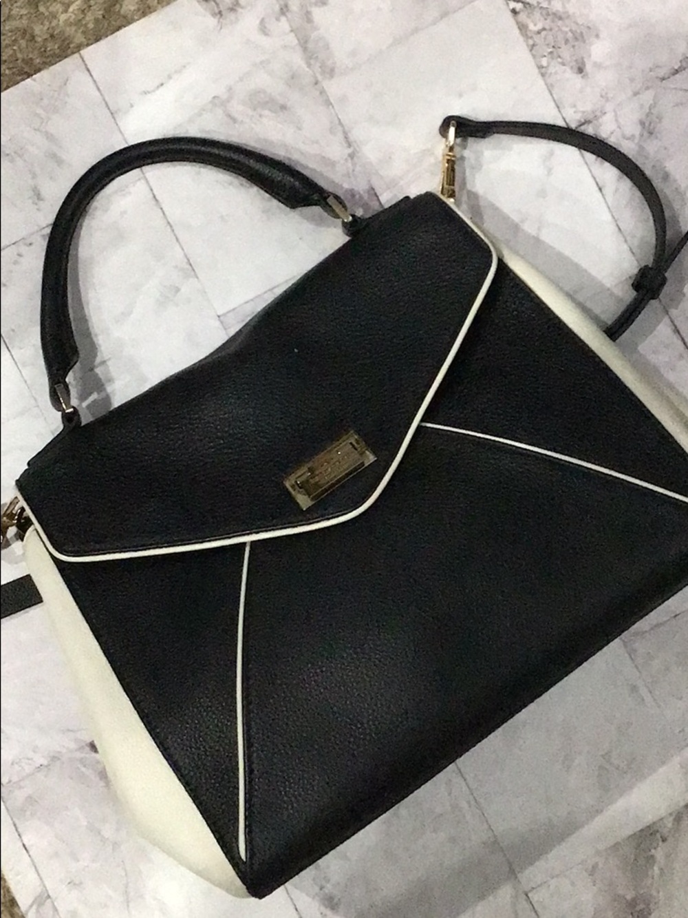 Kate spade black + white bag